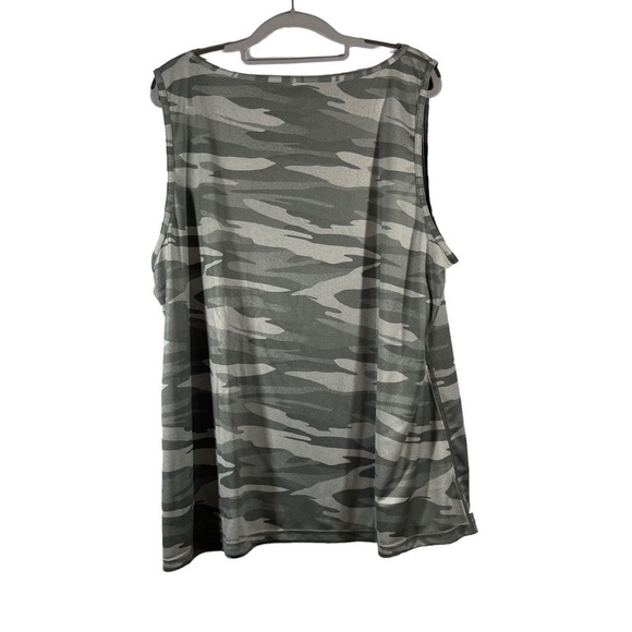 NWOT Jockey Performance Tank - Picture 2 of 9